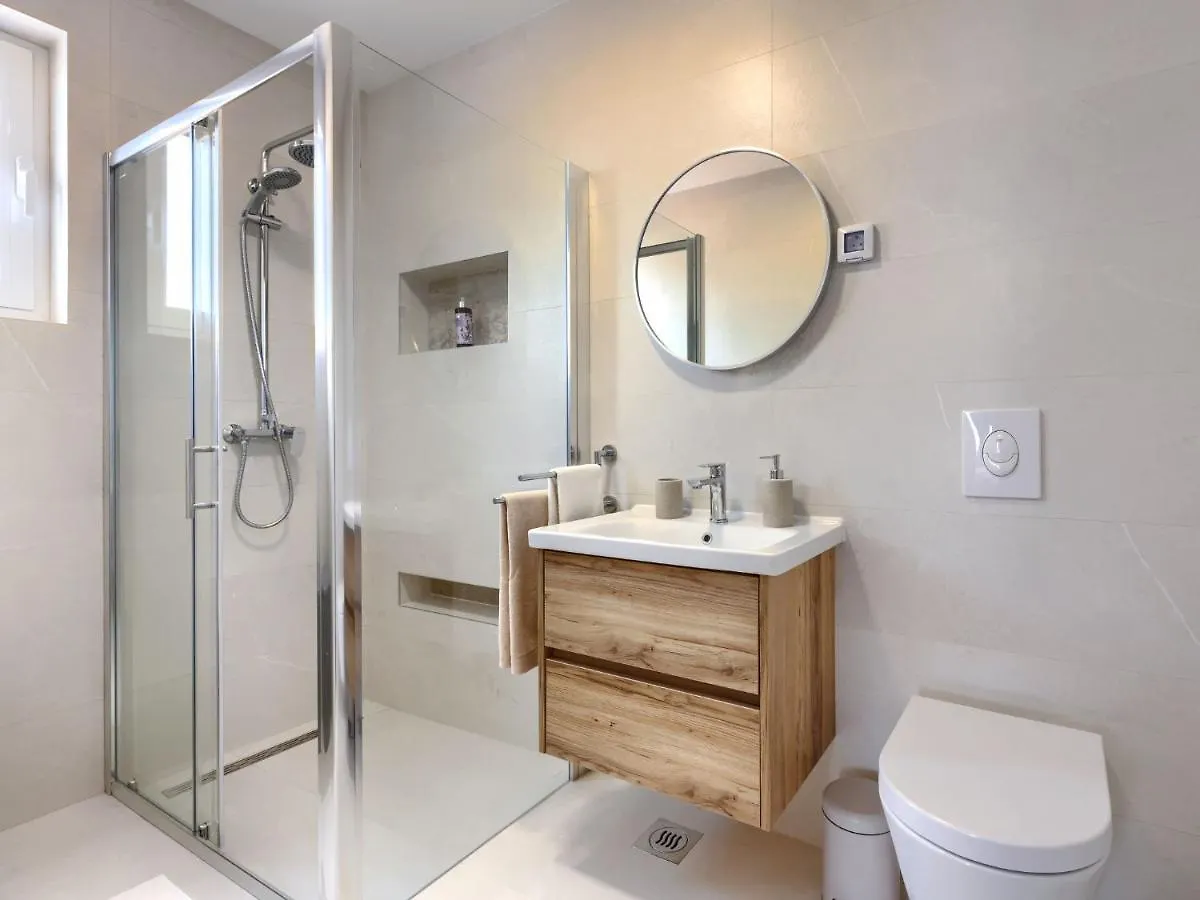 Holiday Home Villa Dora By Interhome Pola Croazia