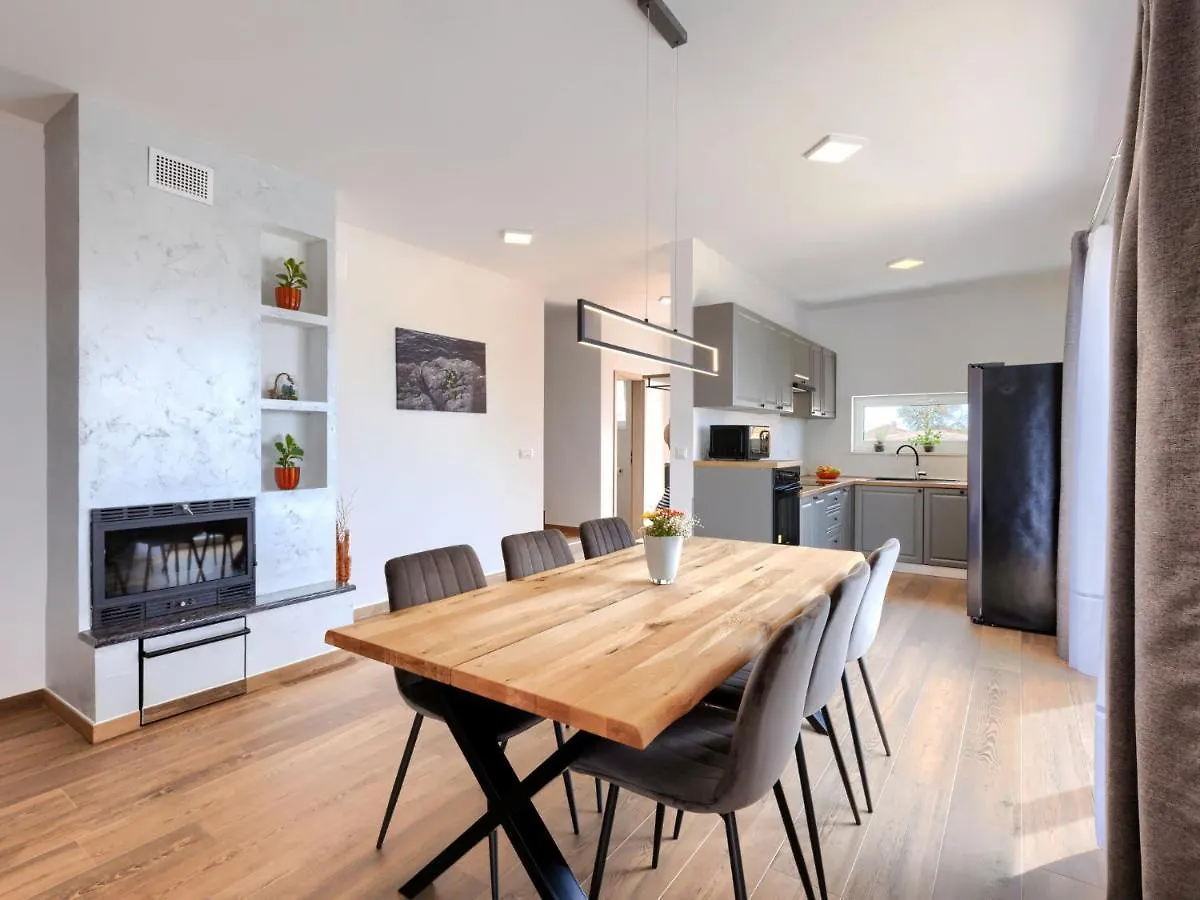 Holiday Home Villa Dora By Interhome Pula 0*,