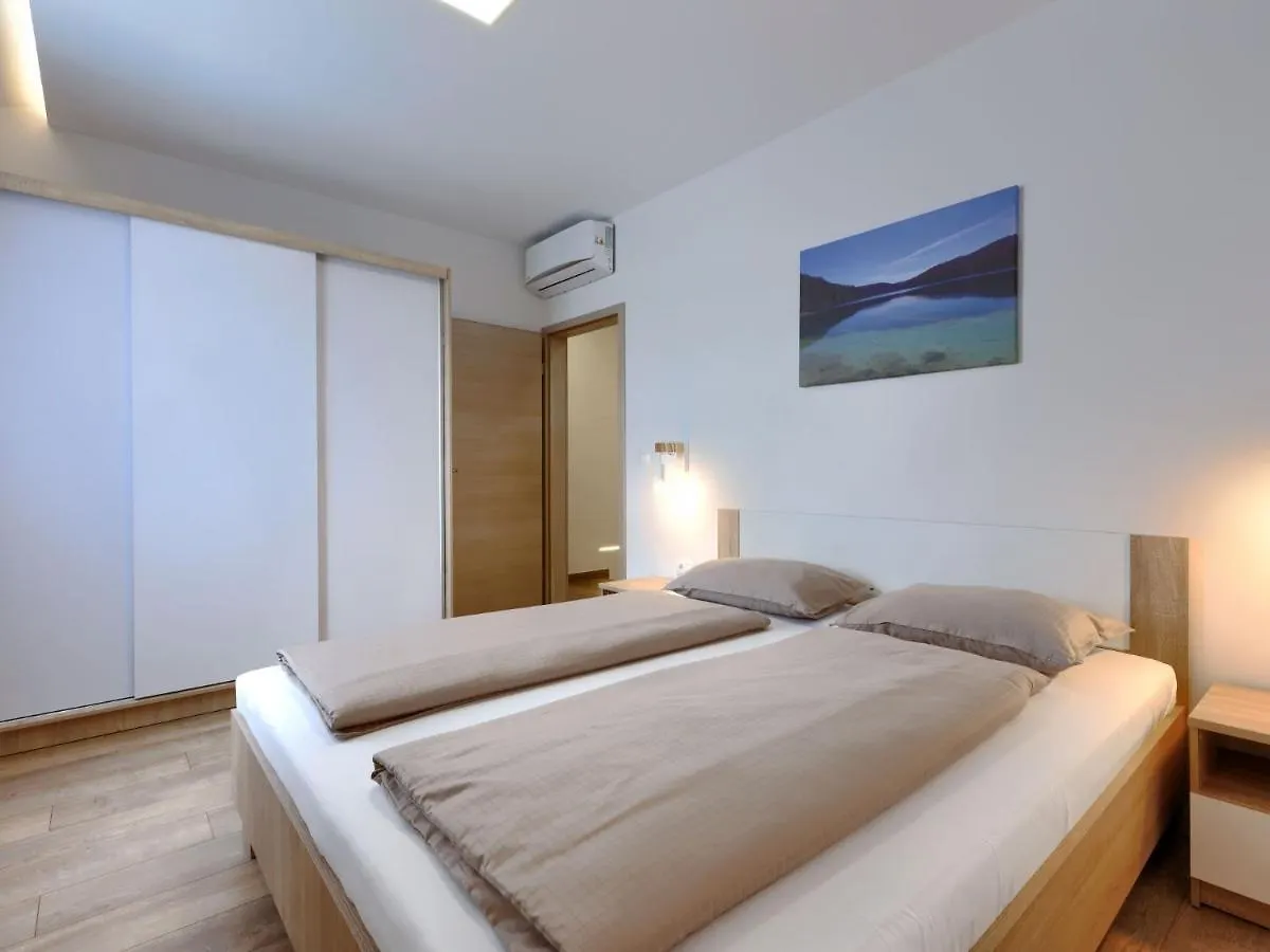 Holiday Home Villa Dora By Interhome Pula