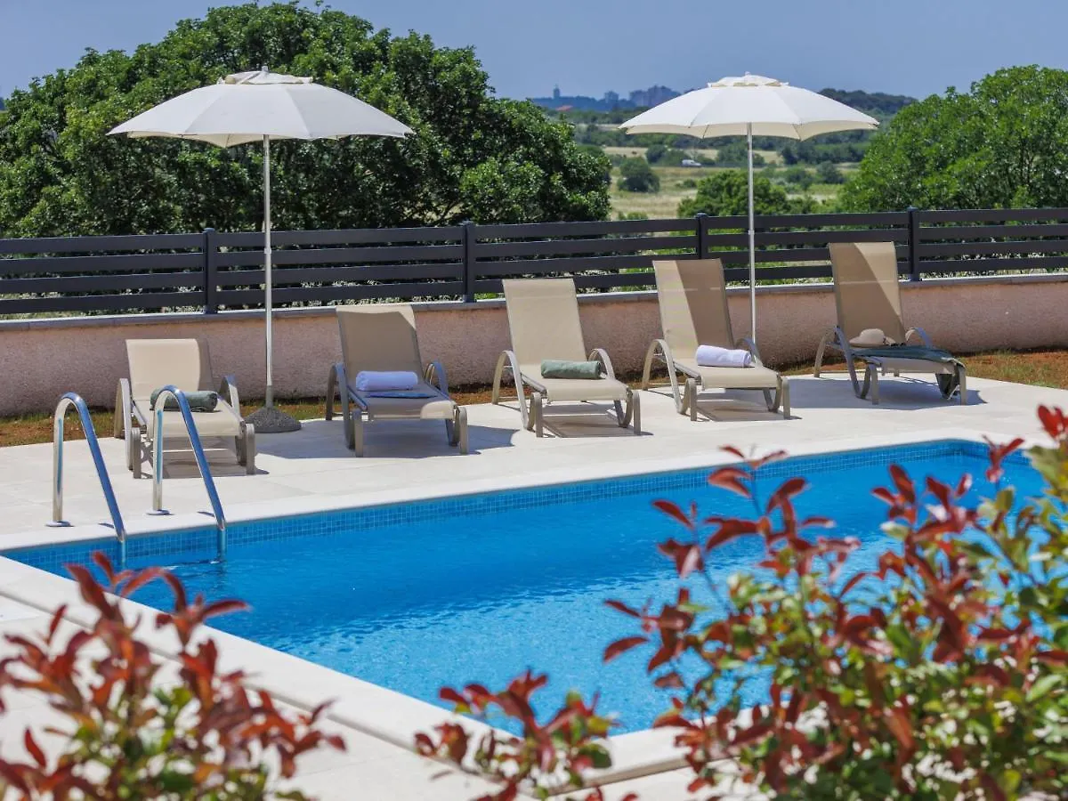 Holiday Home Villa Dora By Interhome Pula