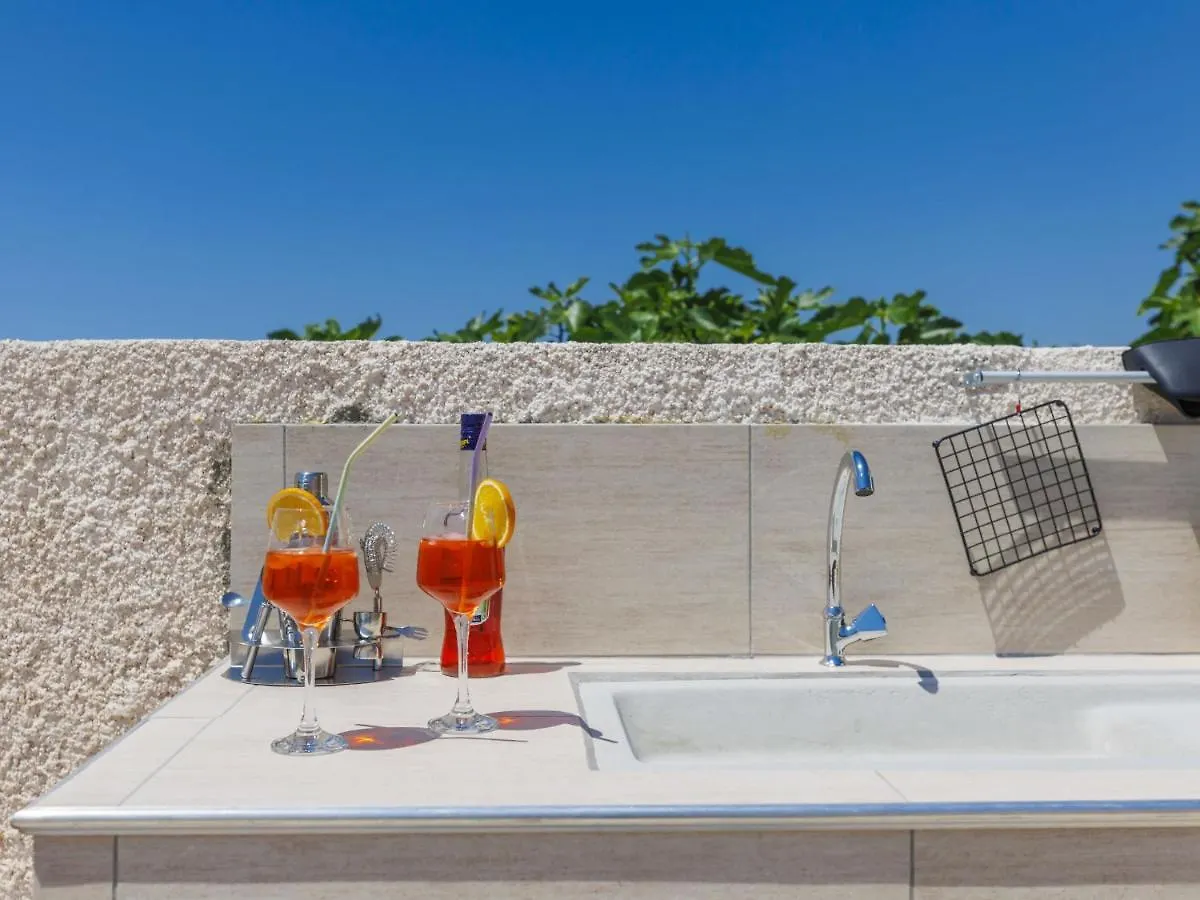Holiday Home Villa Dora By Interhome Pula